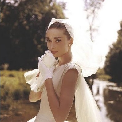 【婚紗】每個女孩心中都有一件wedding gown:我喜歡的婚紗款式們♥