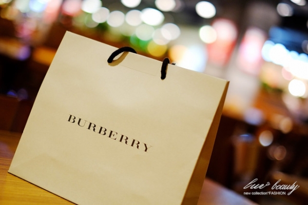 ☛敗家☚ 我送自己的BURBERRY聖誕節禮物♥