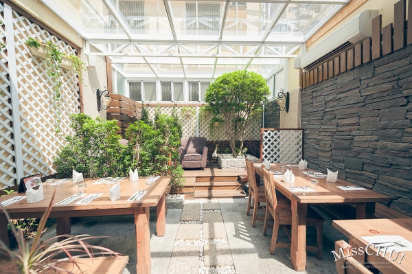 ψ高雄*布登小鎮ψ 花園+劇院,不只是餐廳的英式鄉村餐館♥