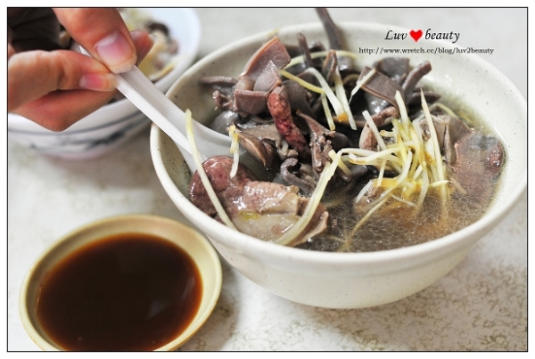 (高雄)三民市場之噴淚鴨肉飯!