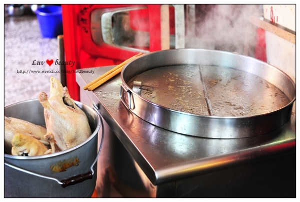 (高雄)三民市場之噴淚鴨肉飯!