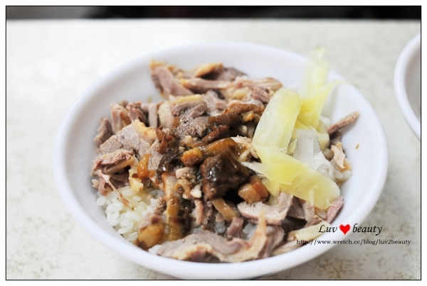 (高雄)三民市場之噴淚鴨肉飯!