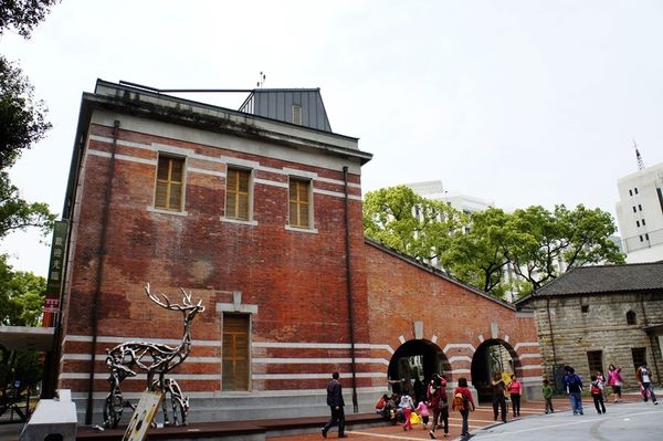 親子微旅行~台灣博物館南門園區 丟掉課本 到這裡來上一堂歷史課程吧
