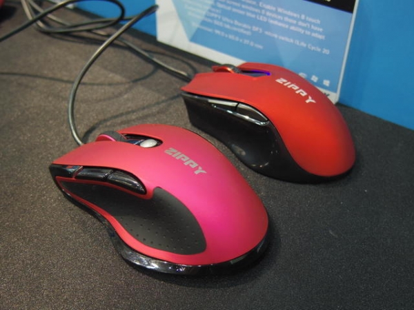 Zippy @ Computex Win8專用 一對四藍芽滑鼠