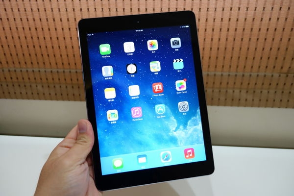 蘋果 史上最輕薄 iPad Air 台灣開箱