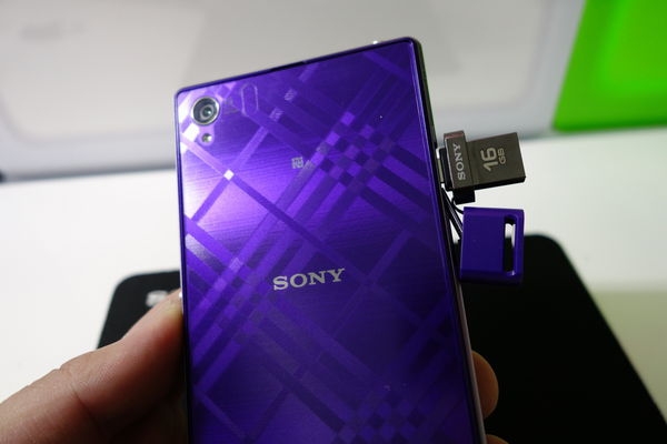 極簡設計 攜帶方便 Sony USM-SA1 OTG 兩用隨身碟