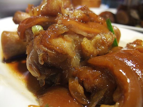 味蕾最愛你:富霸王豬腳飯 (京松江站)