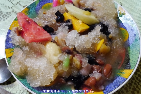 【桃園】低調於巷弄中~躲藏在地下室一樓的老冰店ღ紅豆城老冰店