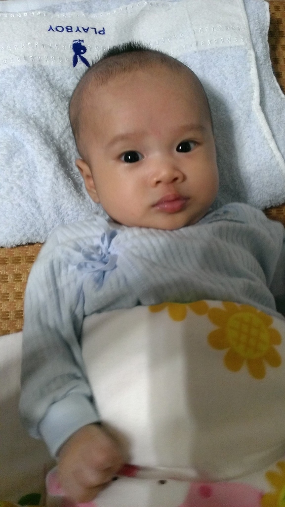 【育♥兒】小伊亞的成長紀錄(0Y1M~0Y2M)ღ一點一滴的成長