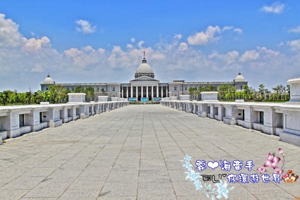 【台南】揉眼睛~是在作夢嗎??台灣竟出現凡爾賽宮廷城堡ღ台南都會公園-奇美博物館
