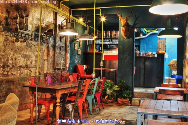 【台南】ici cafe早午餐老屋咖啡廳ღ很難想像前身是家庭式工廠,煥然一新成為平價而高檔的早午餐咖啡廳