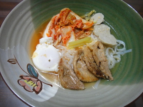 輕食晚餐-韓式泡菜蒟蒻麵