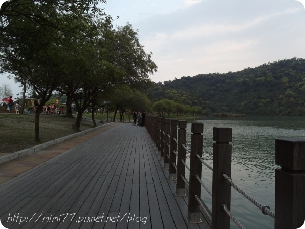 【遊記、宜蘭】Day1 ∥ 梅花湖風景區悠閒午後。隨便買隨便吃羅東夜市