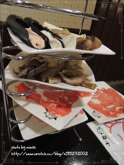 【食記、新莊】冬天愛吃鍋★小蒙牛頂級麻辣養生鍋((小聊一下減肥雜記