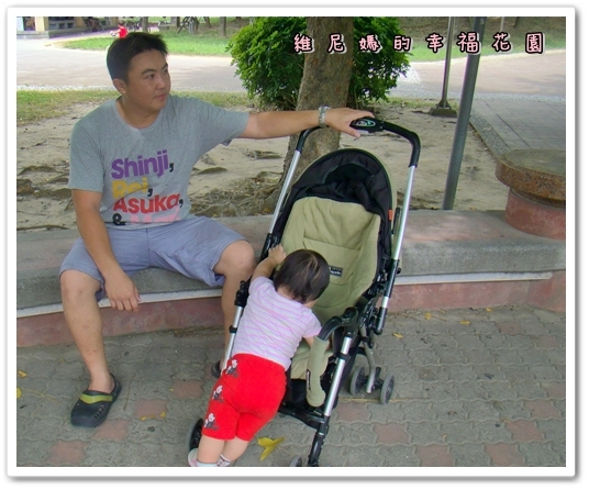 2011秋冬Crocs好鞋。男人的泊灣便鞋、孩子的卡駱班陣風鞋與女士的匠心高筒靴
