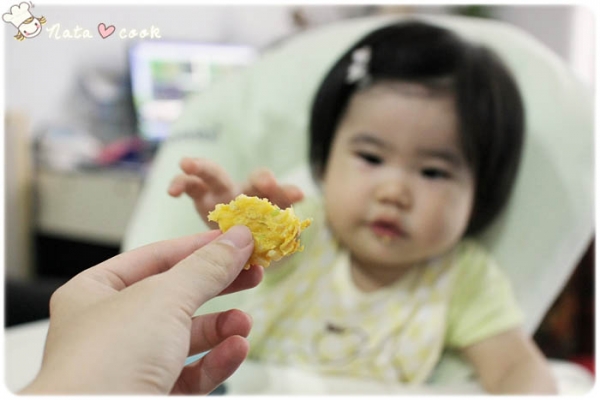 超好做嬰兒食品:南瓜肉鬆米餅‧派妞好愛吃!