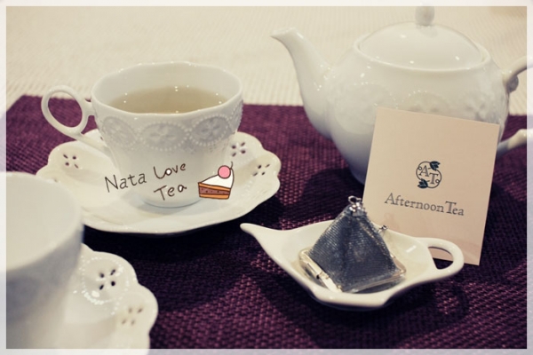 2012新春敗了Afternoon Tea優雅的經典雕花鏤空茶具組