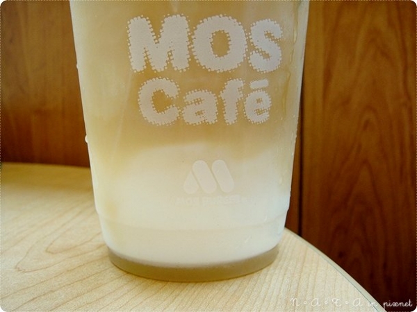 MOS摩斯‧香蕉拿鐵~我果然又買了!