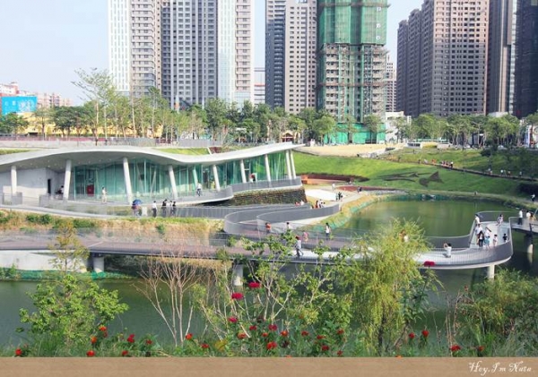 豪宅七期出現凹陷地底夢公園?台中秋紅谷生態景觀公園