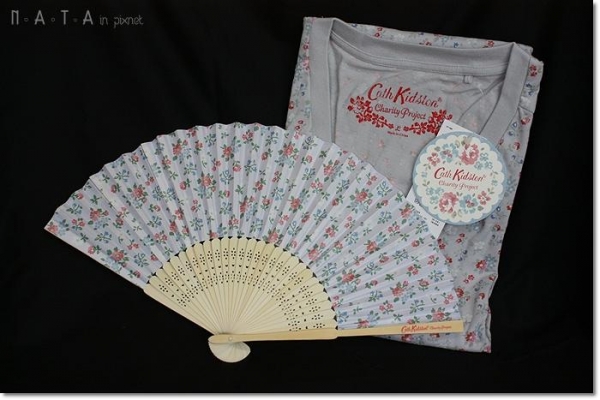 UNIQLO台灣網購第一發:Cath Kidston碎花長版T&限量贈品