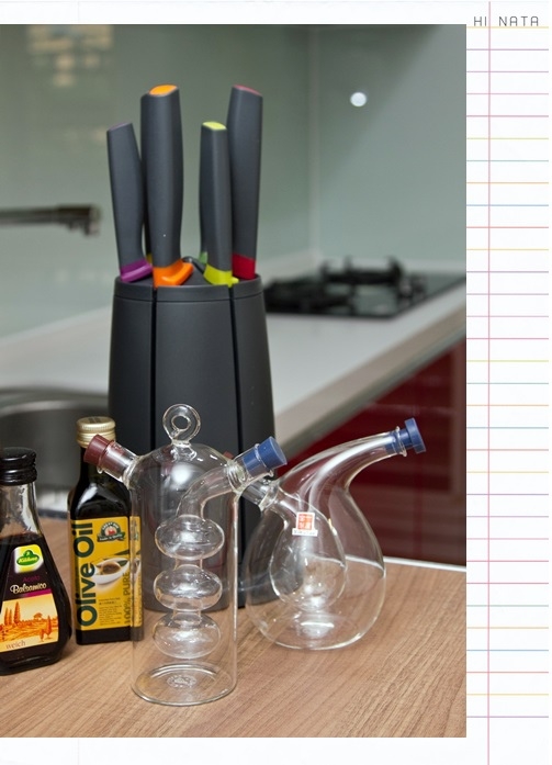 用廚房好幫手Joseph Joseph 好收納不鏽鋼刀具組&油醋罐煮好料去‧HOLA 15週年慶-滿額送好禮
