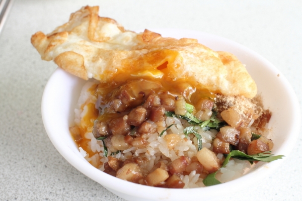 【前金早午餐】前金肉燥饭 - 传承三代台湾小吃